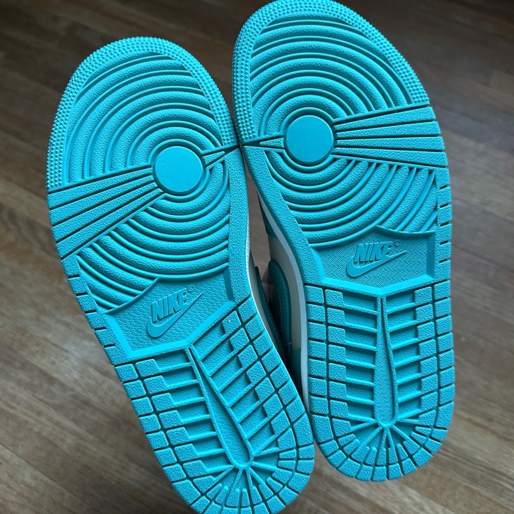 nike air jordan 1 low sanddrift/washed teal size 7 - Picture 3 of 7